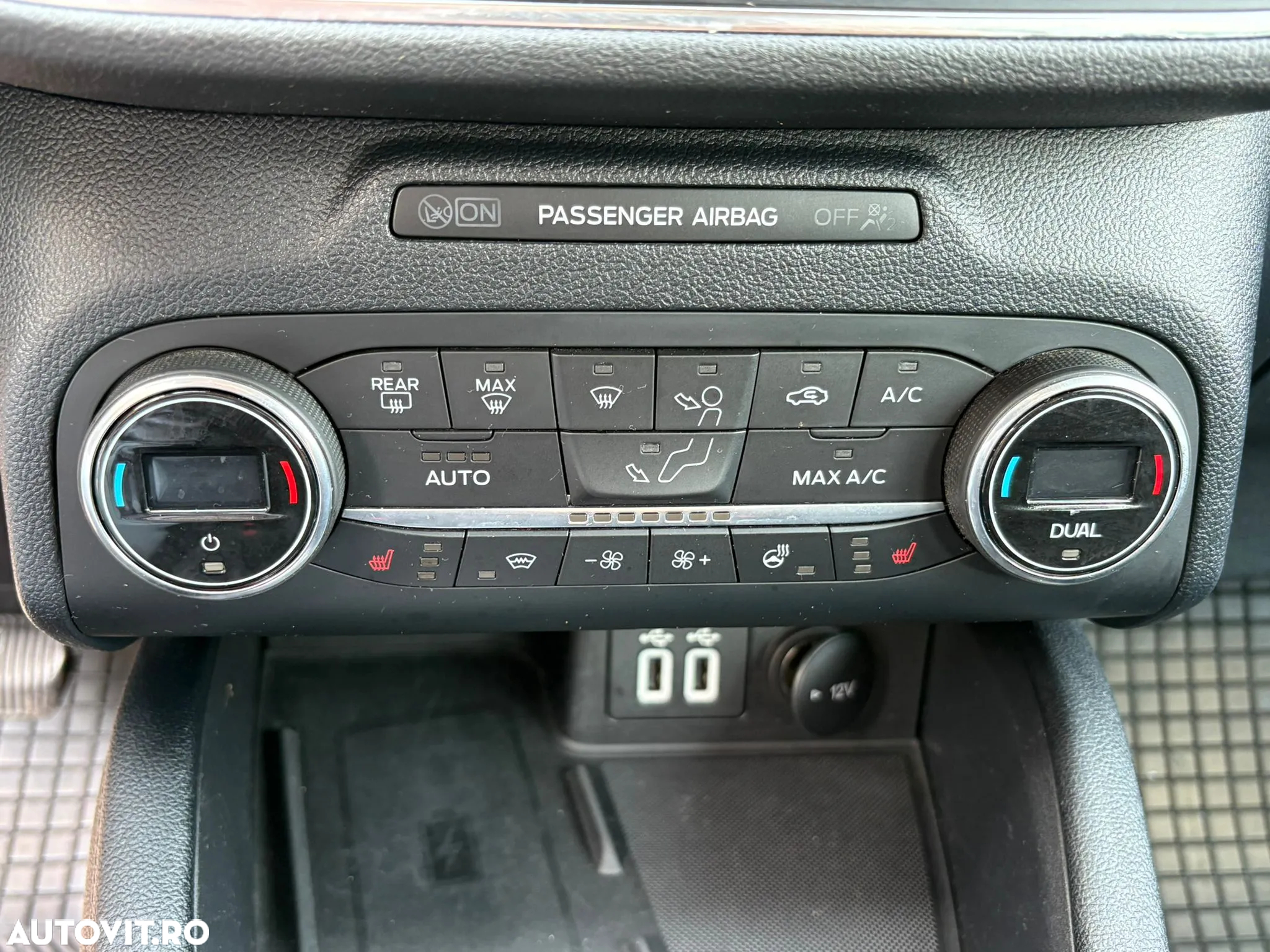 Ford Kuga 2.5 Duratec FHEV AWD Titanium - 10