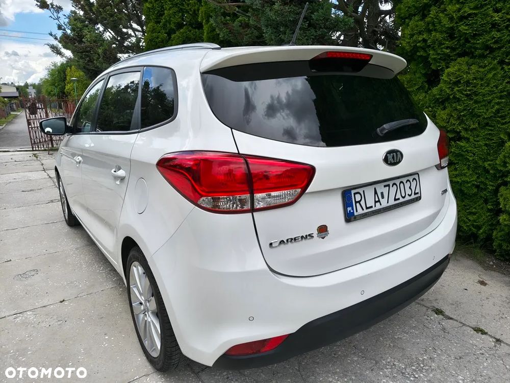 Kia Carens 1.7 CRDi 115 Dream Team Edition - 8