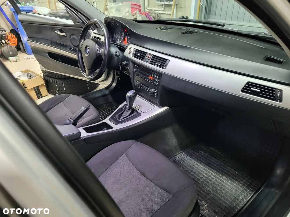BMW Seria 3 320d DPF - 7