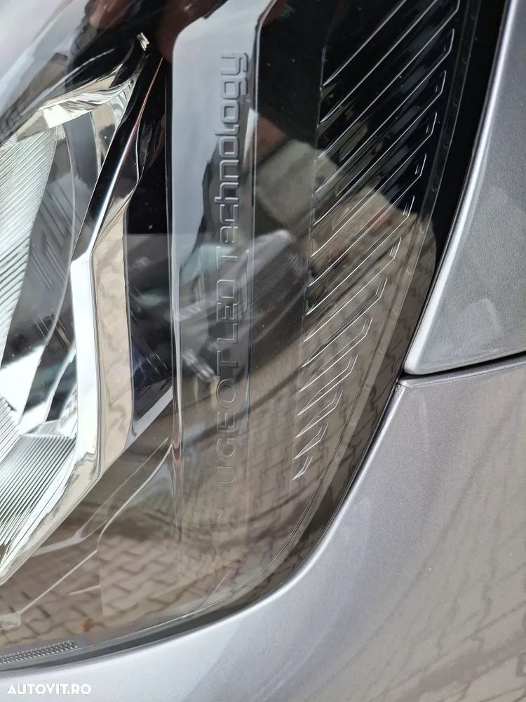 Peugeot 2008 PureTech 130 EAT8 Active Pack - 23