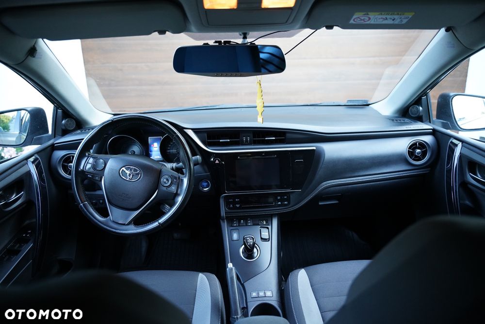 Toyota Auris - 19