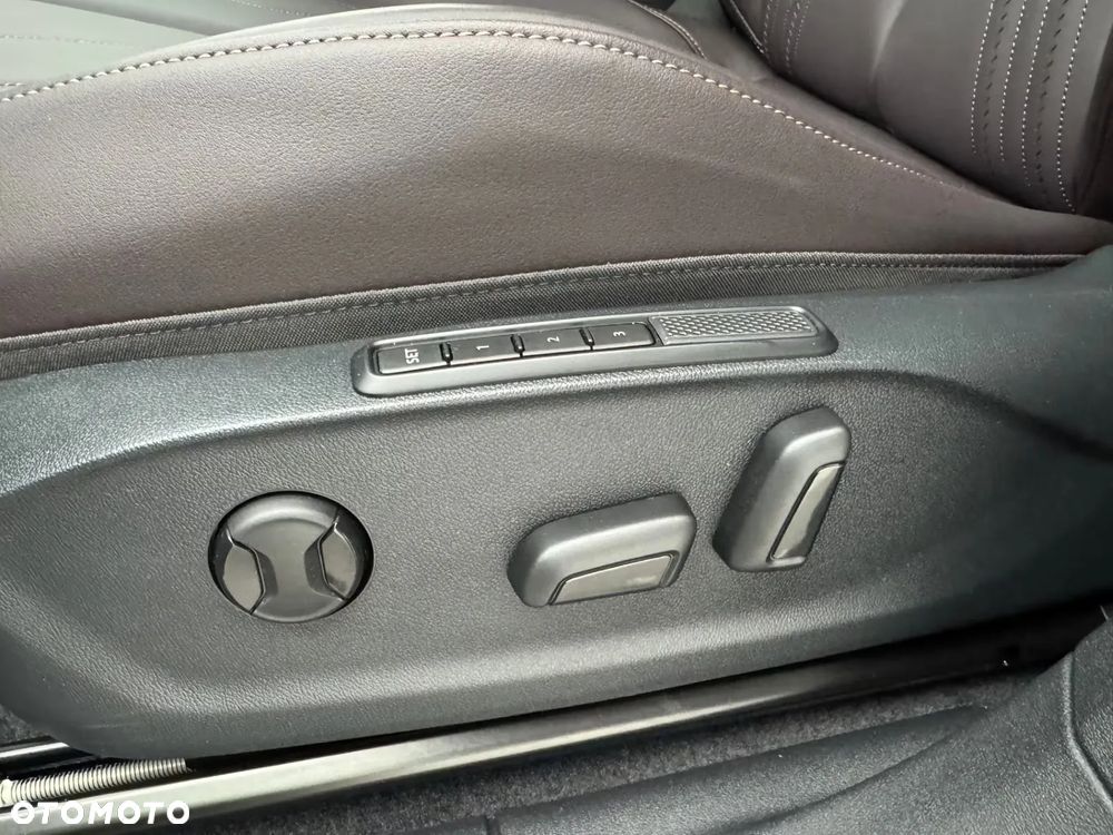 Cupra Terramar 1.5 e-Hybrid DSG VZ - 13