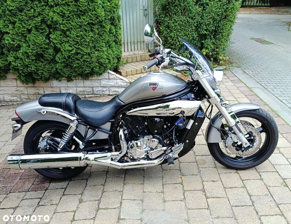 Hyosung GV - 1