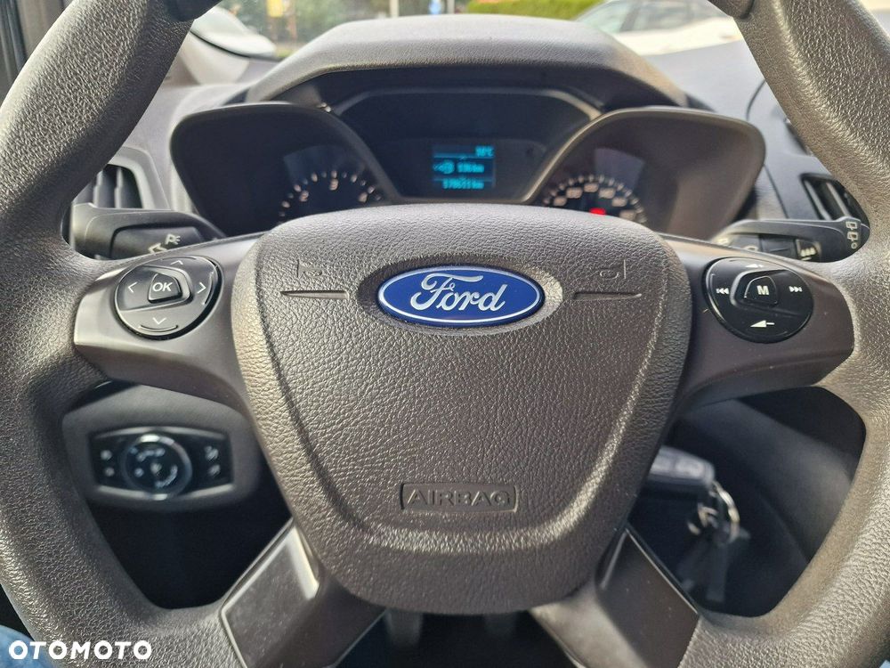 Ford Transit Connect - 33