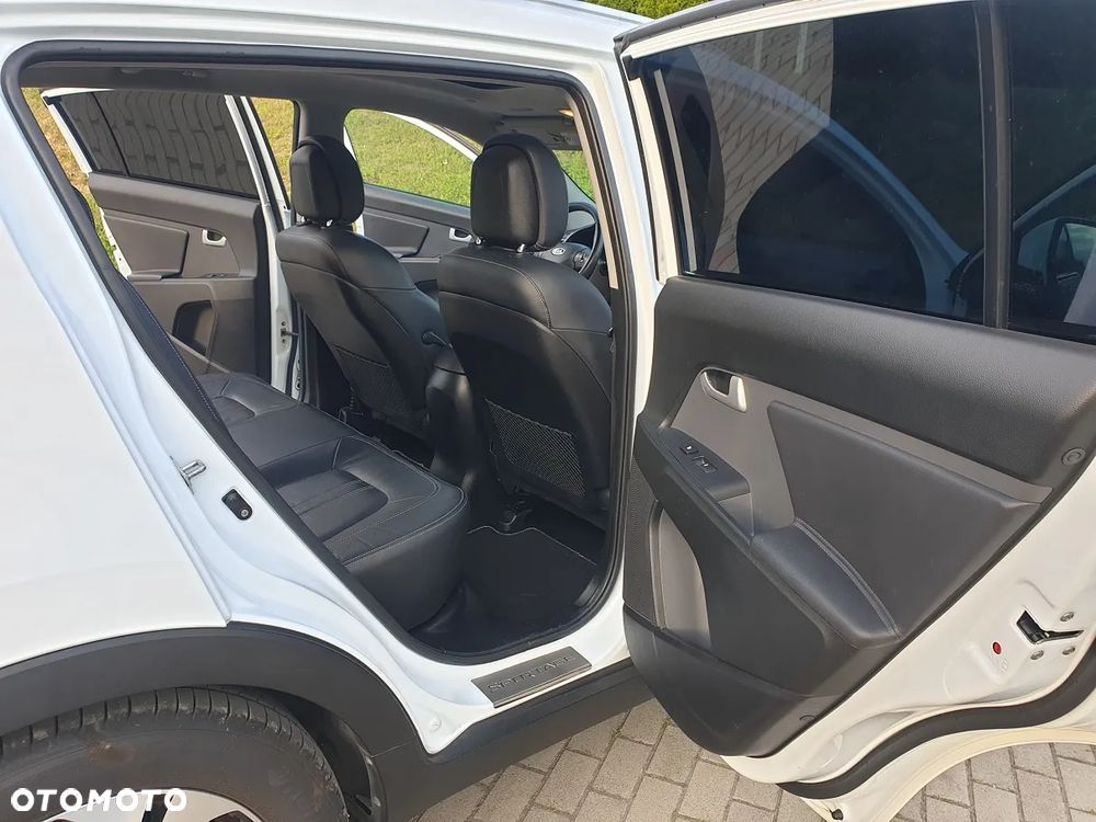 Kia Sportage 2.0 CVVT 4WD Automatik Spirit - 25
