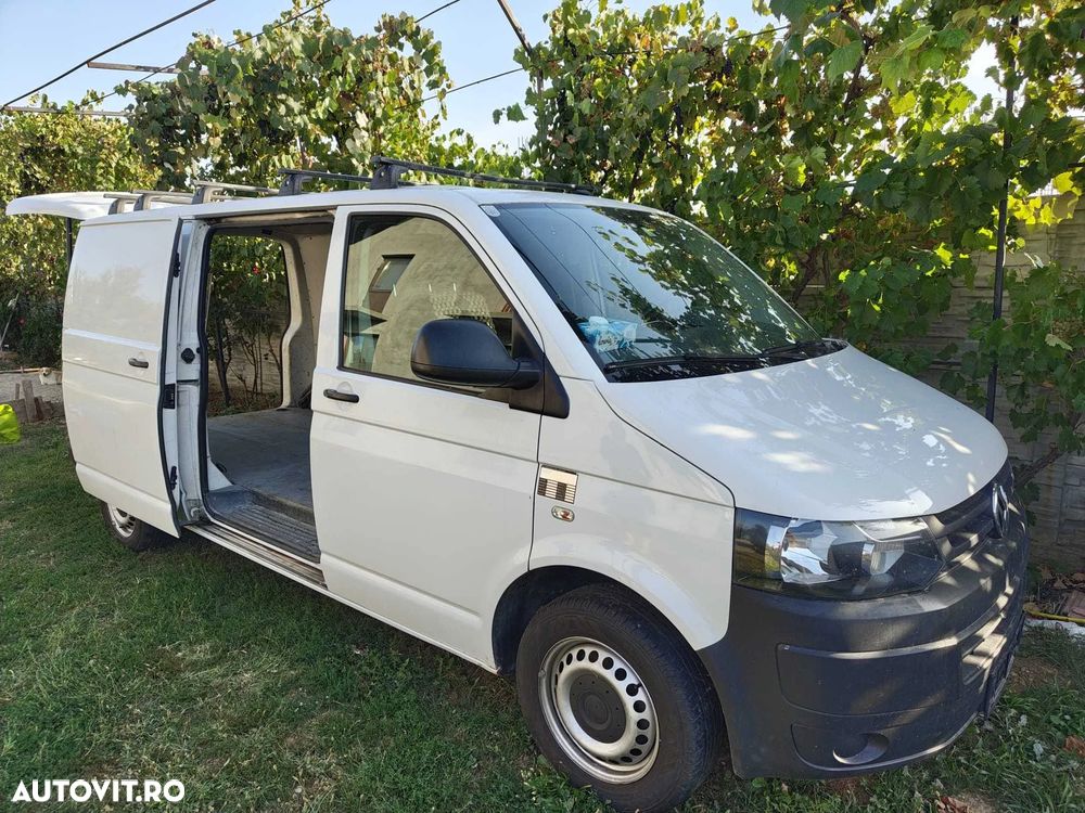 Volkswagen Transporter - 2