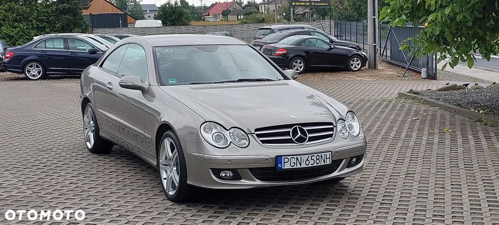 Mercedes-Benz CLK - 19