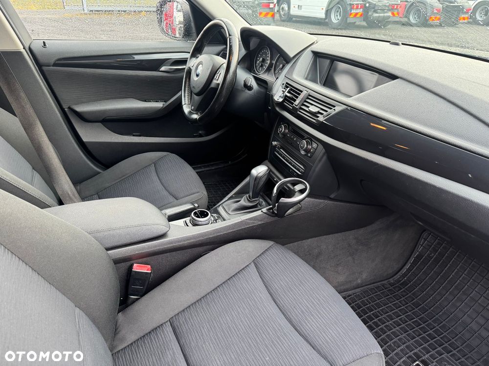 BMW X1 sDrive18d - 13