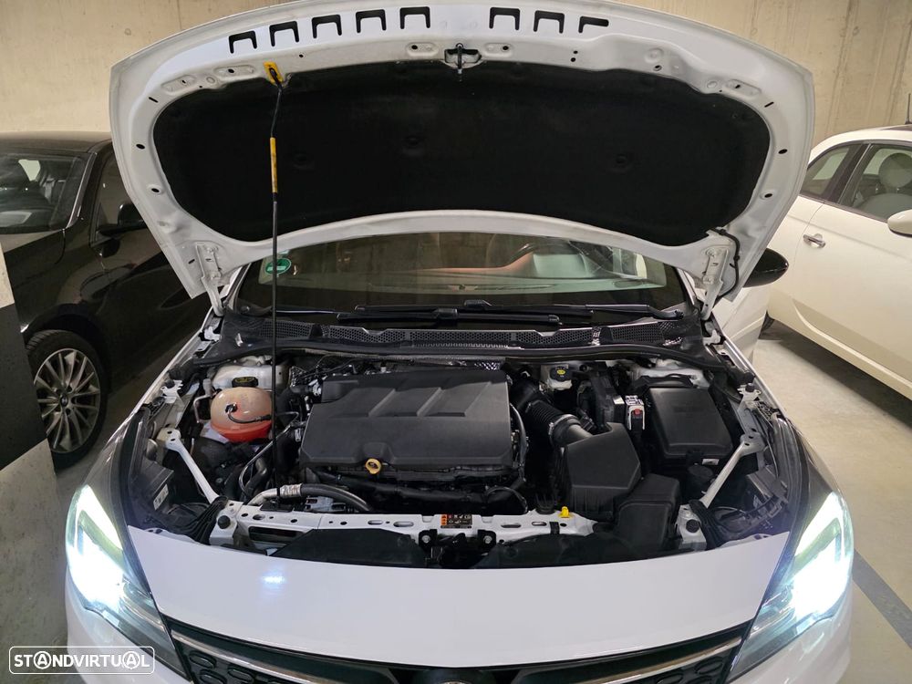 Opel Astra Sports Tourer 1.5 D Design & Tech S/S - 4