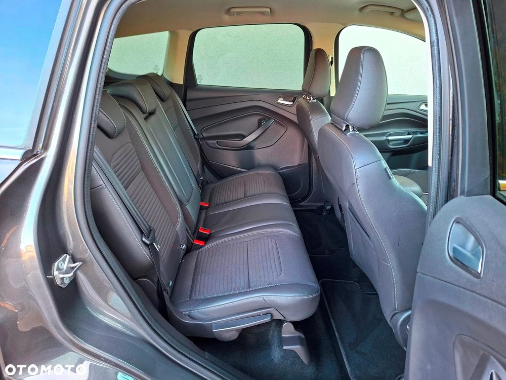 Ford Kuga 2.0 TDCi AWD Titanium - 24