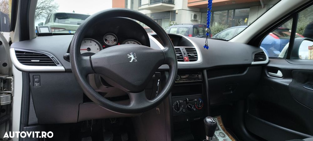 Peugeot 207 1.4 E Active - 4
