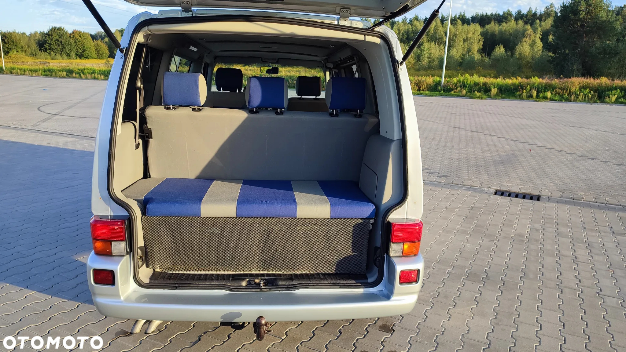 Volkswagen Multivan TDI - 13