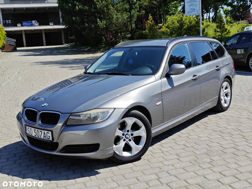 BMW Seria 3 318d Edition Exclusive - 4