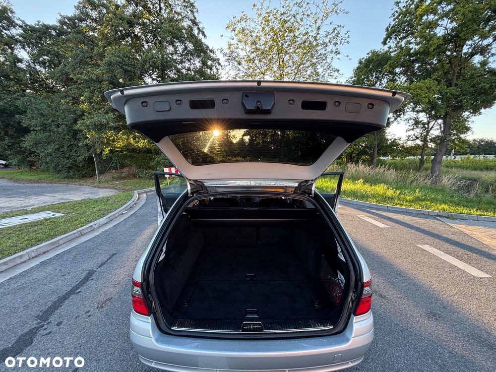 Mercedes-Benz Klasa E 220 T CDI Automatik Classic DPF - 19