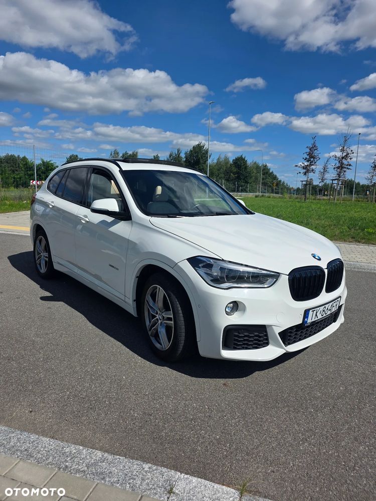 BMW X1 xDrive25i Sport Line - 10