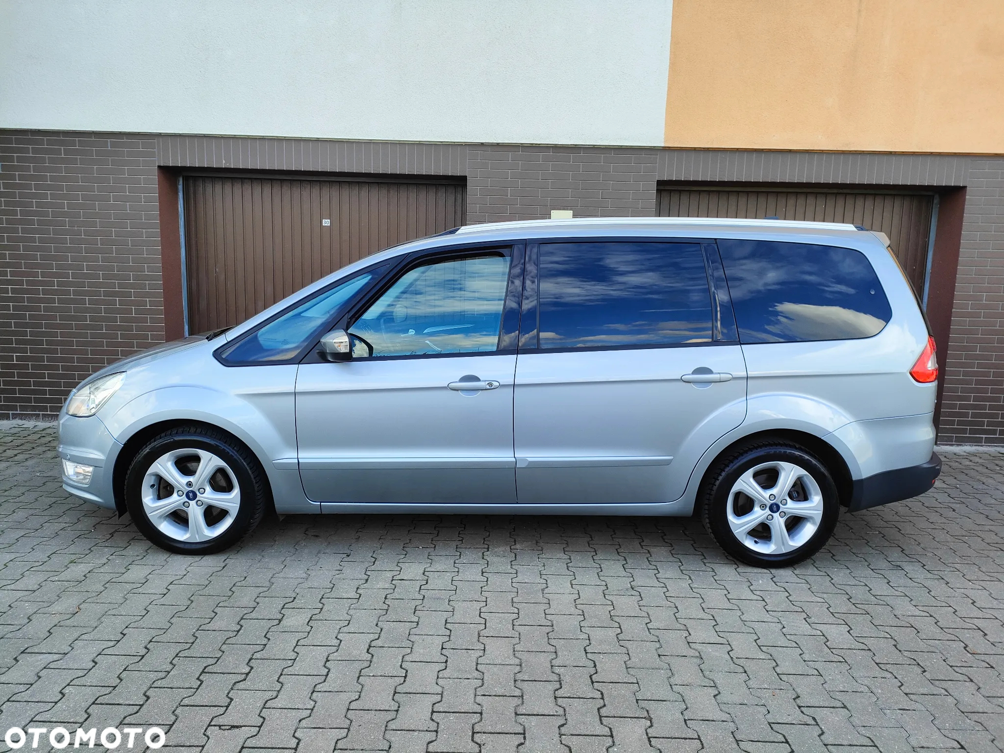 Ford Galaxy 2.0 TDCi Trend - 8