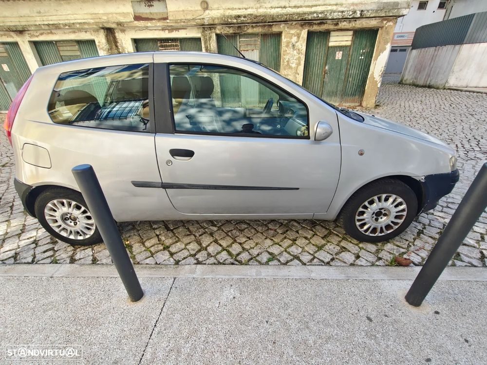Fiat Punto 1.2 16V HLX - 5
