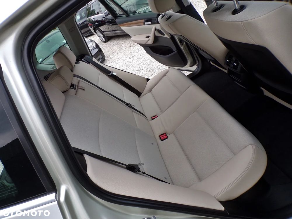 BMW X3 xDrive20d - 28