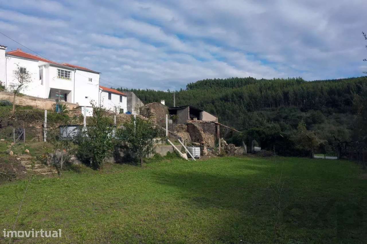 Conjunto de Casas em Pedra com Potencial de Investimento – Aldeia das - Grande imagem: 4/47