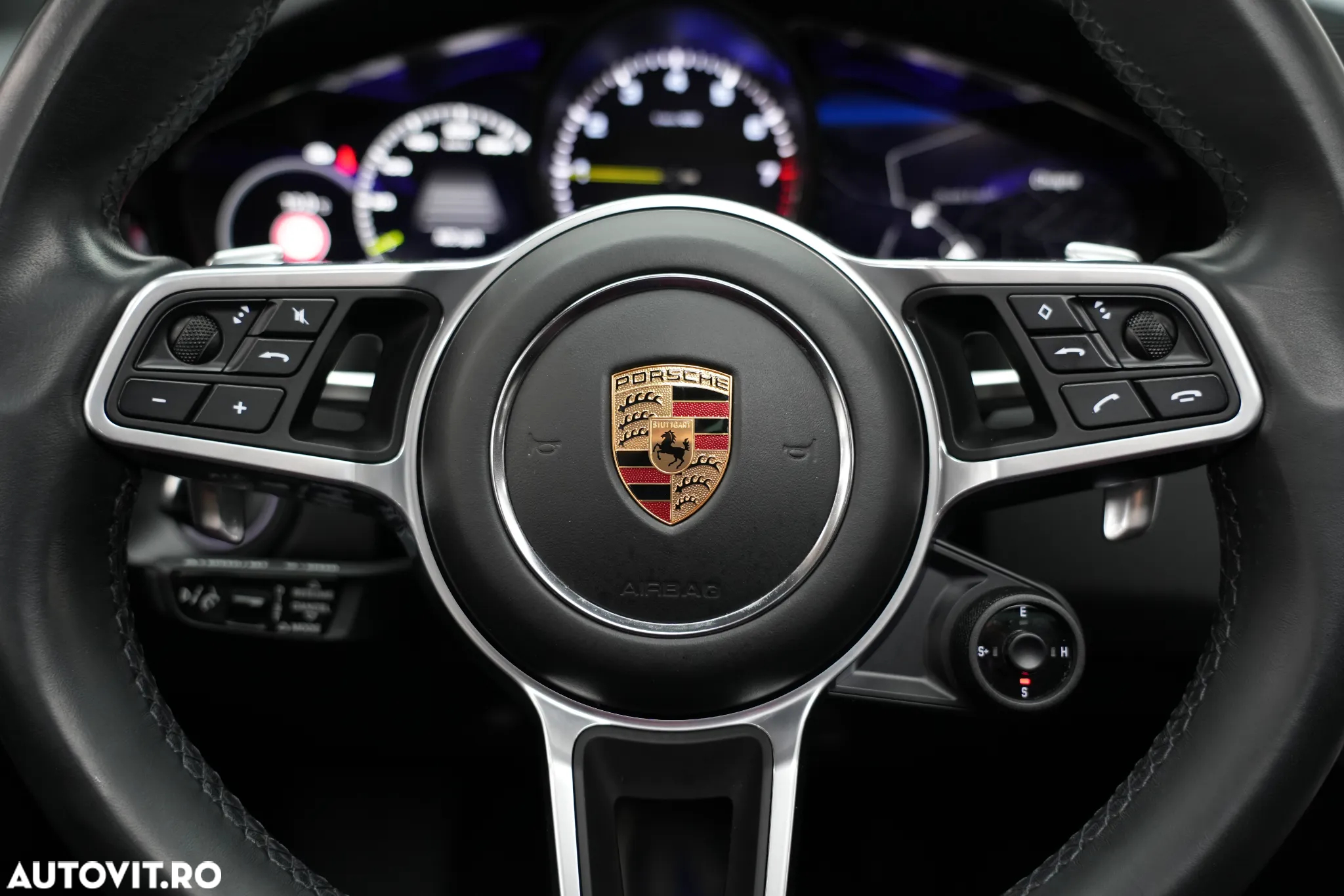 Porsche Cayenne E-Hybrid Tiptronic S Platinum Edition - 24