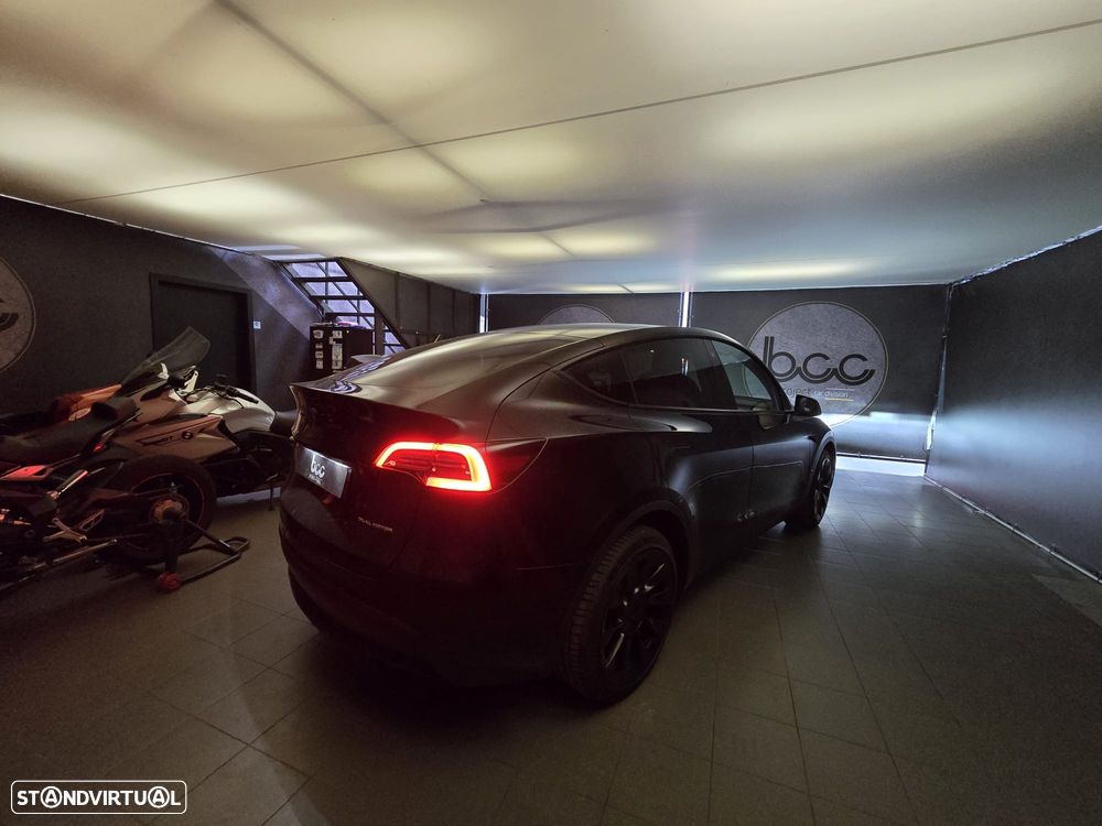 Tesla Model Y Long Range Dual Motor AWD - 20