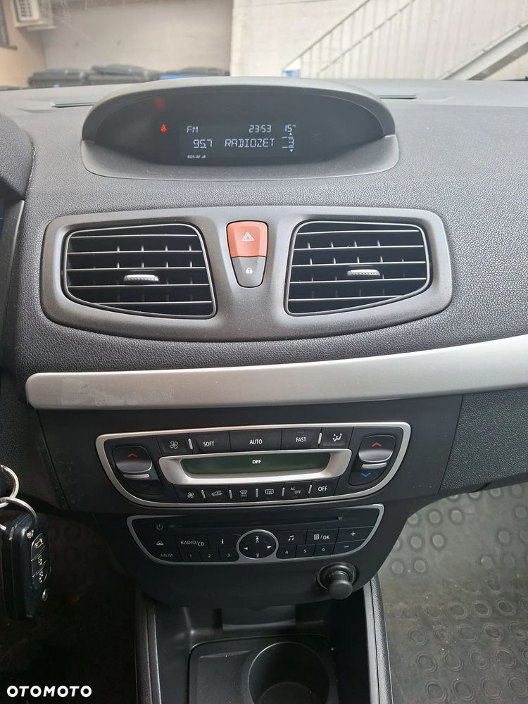 Renault Fluence 1.6 16V Expression Euro5 - 7