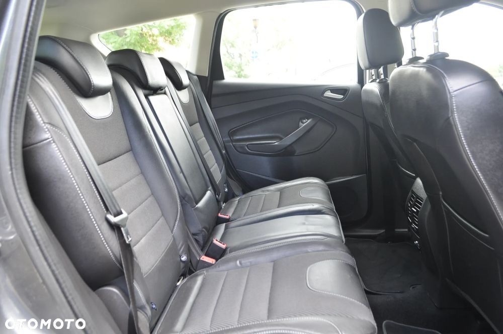 Ford Kuga - 9