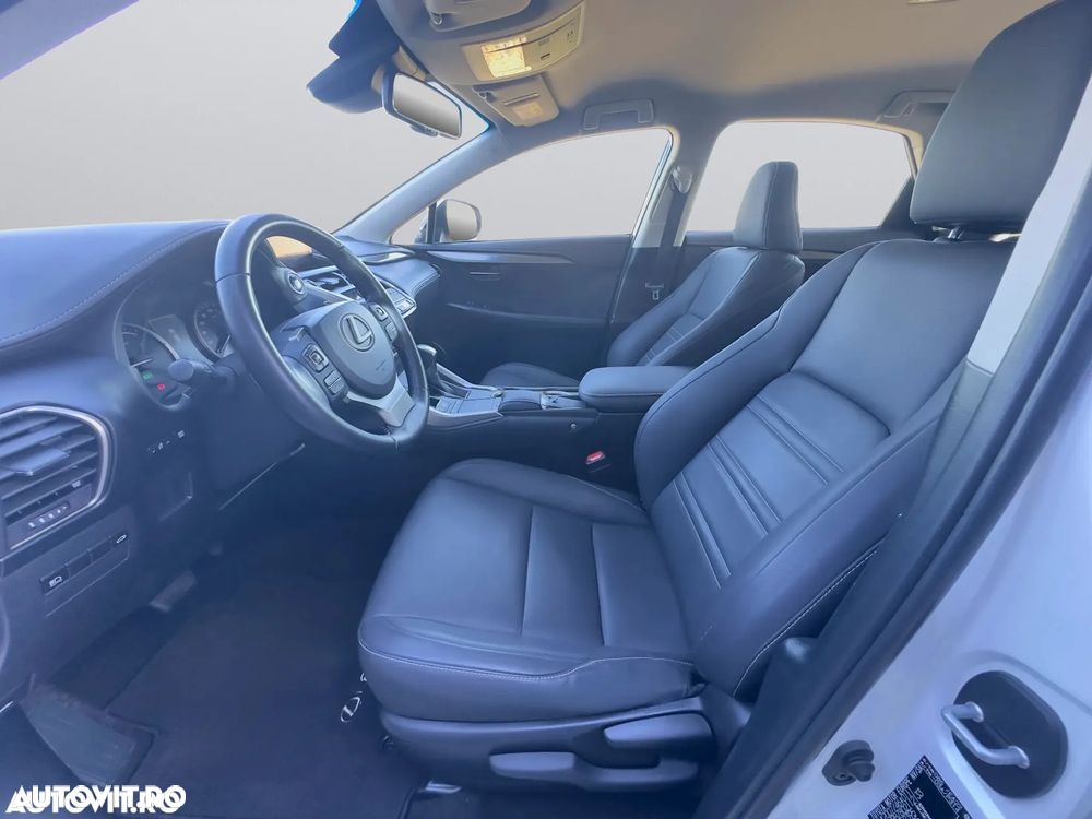 Lexus Seria NX 300h AWD Executive Plus - 12