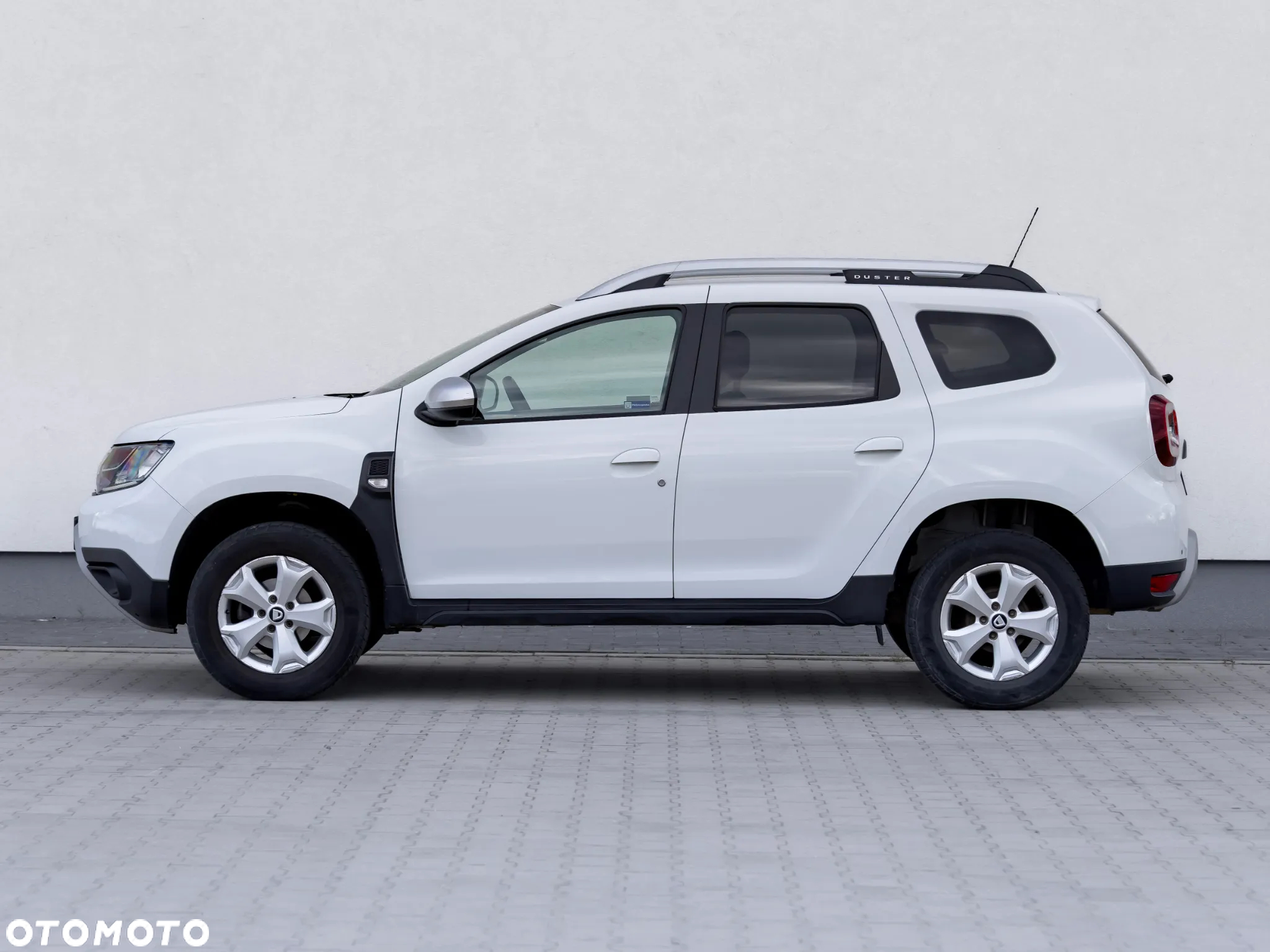 Dacia Duster 1.6 SCe Access S&S - 13