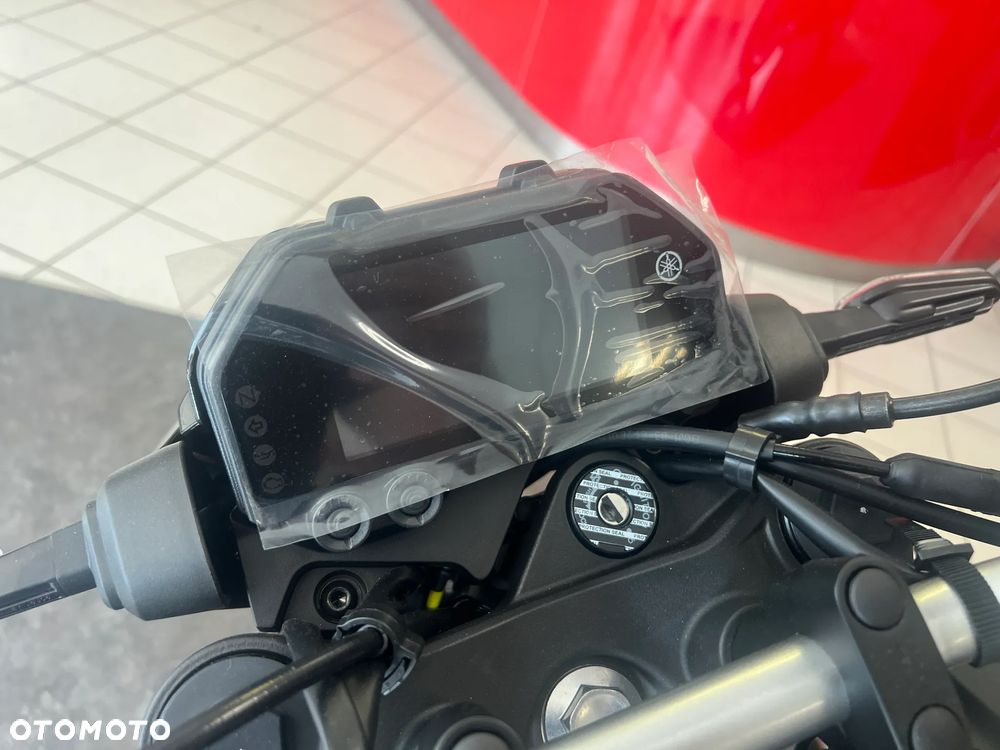 Yamaha MT - 13