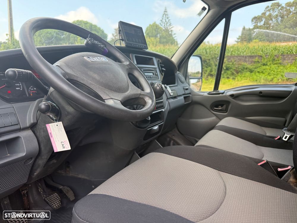 Iveco DAILY 3.0   35C15  7 LUGARES - 8
