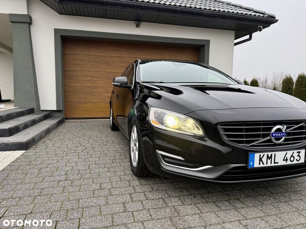 Volvo V60 D4 Momentum - 9