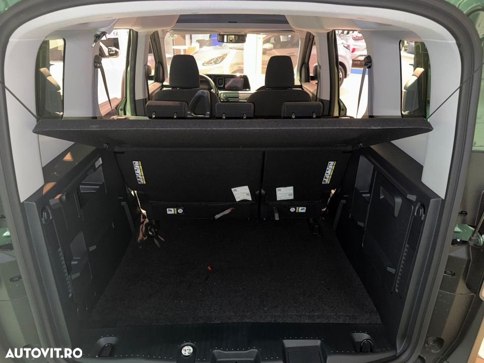 Ford Tourneo Courier - 11