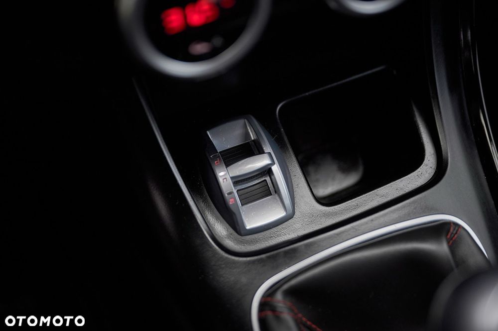 Alfa Romeo Giulietta 1.6 JTDM 16V Business - 30