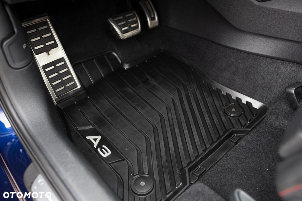 Audi A3 Sportback 40 TDI quattro S tronic S line - 35
