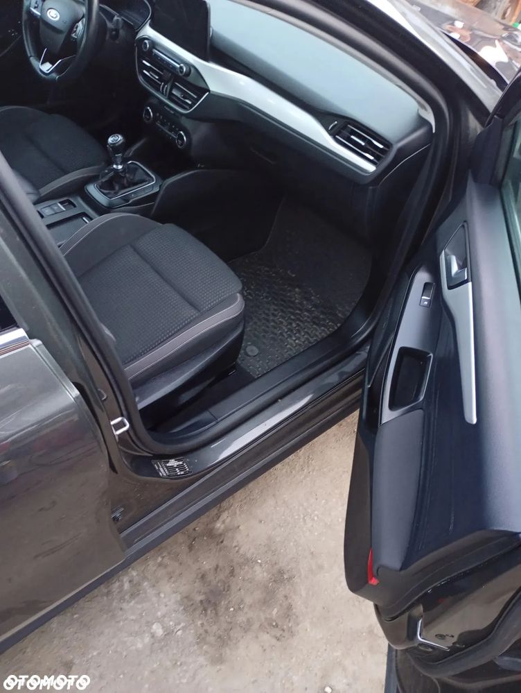 Ford Focus - 26