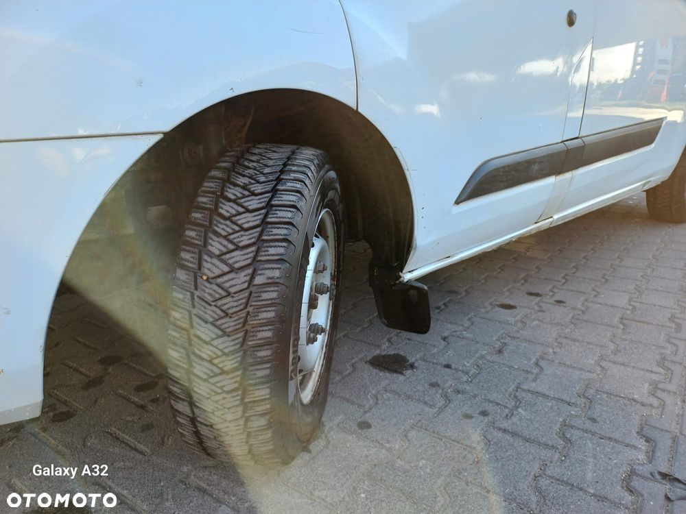 Ford TRANSIT CUSTOM - 3