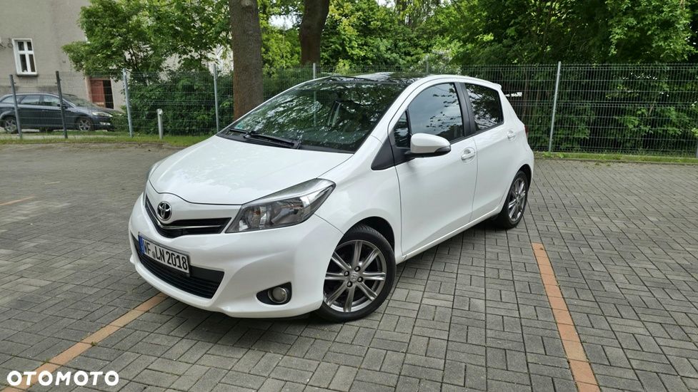 Toyota Yaris 1.33 Premium - 4