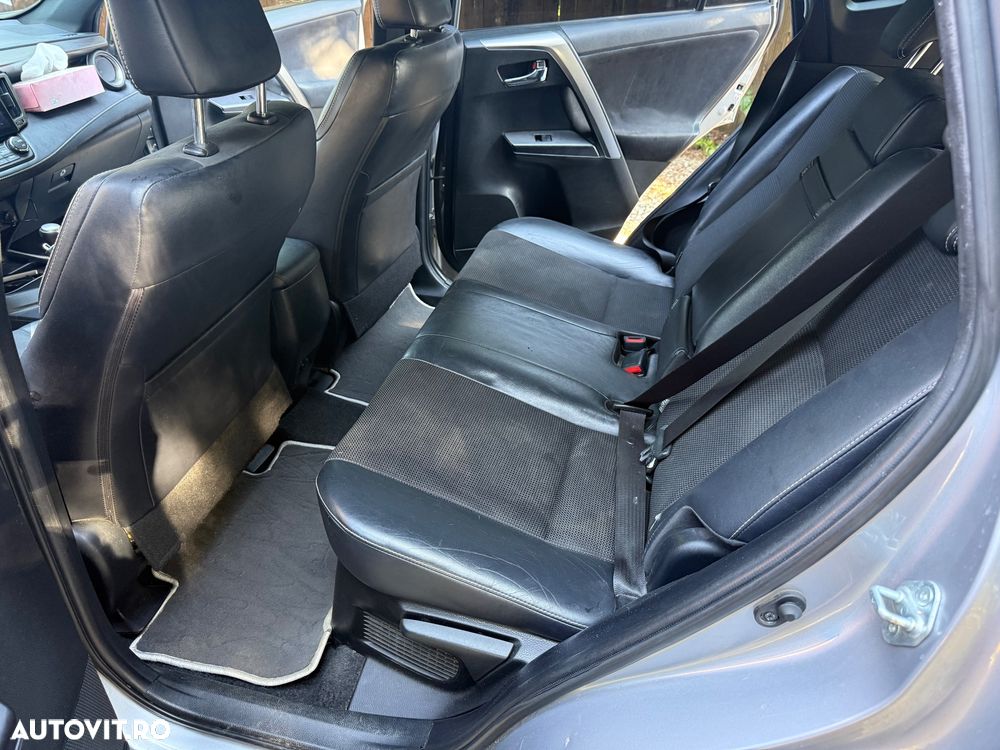 Toyota RAV4 - 15