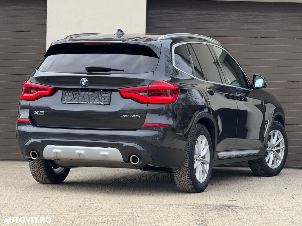BMW X3 xDrive20i Aut. Luxury Line - 3