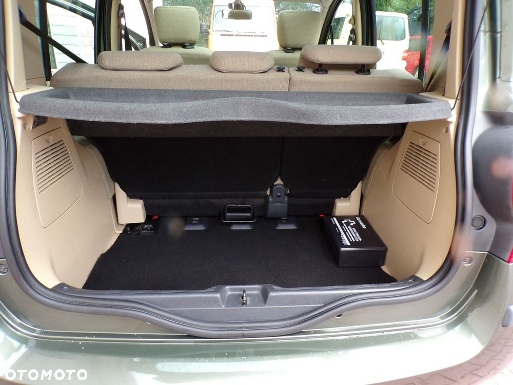 Renault Modus - 32