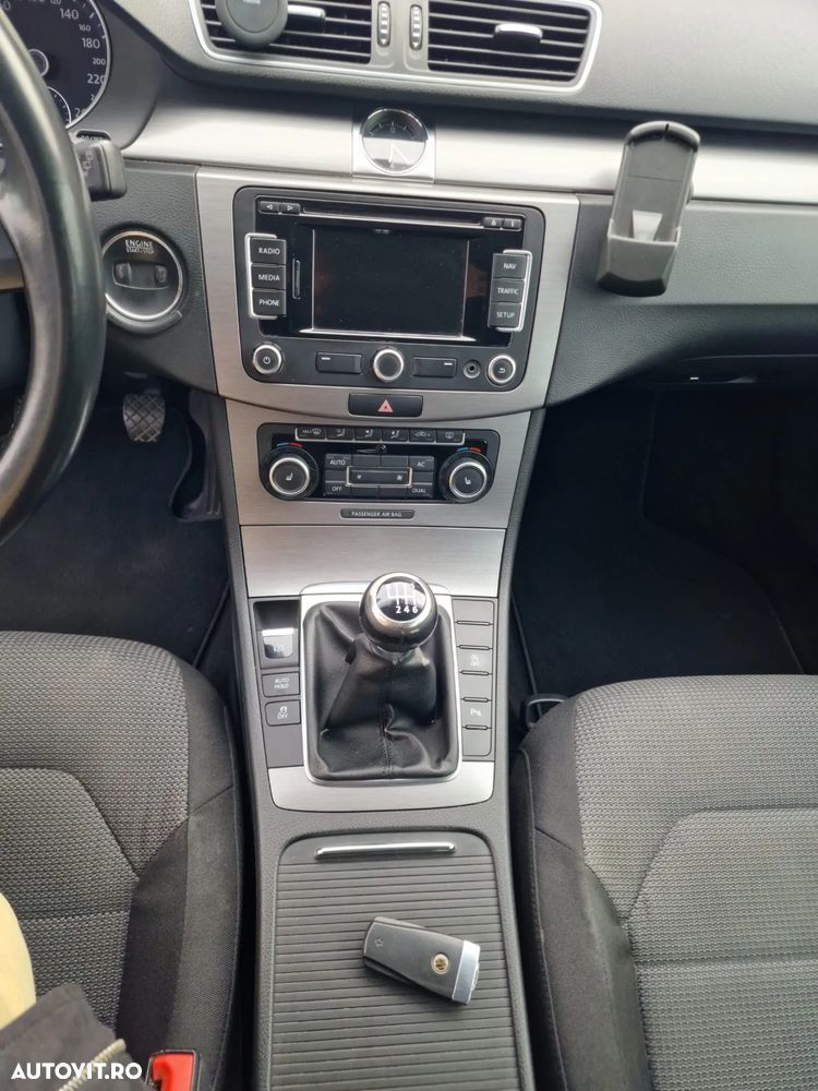 Volkswagen Passat 2.0 TDI BlueMotion Tehnology Comfortline - 7