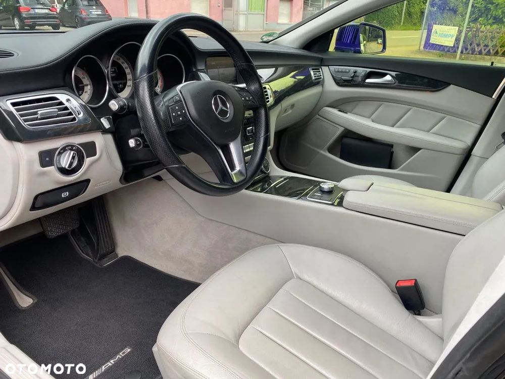 Mercedes-Benz CLS 350 CDI 4-Matic BlueEff - 8