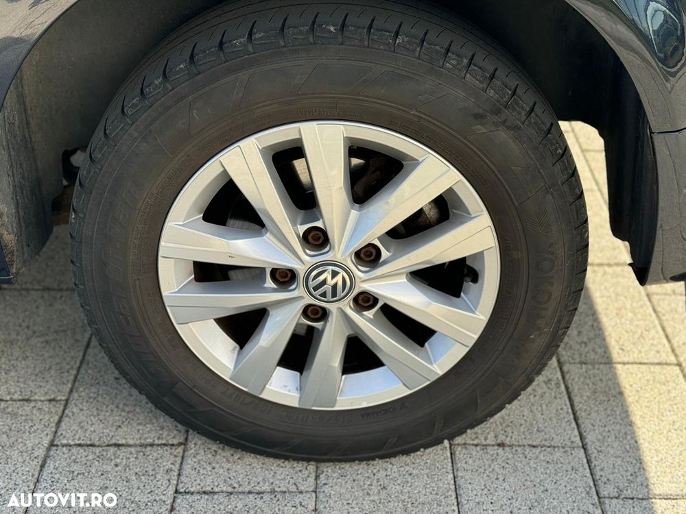 Volkswagen Multivan - 5