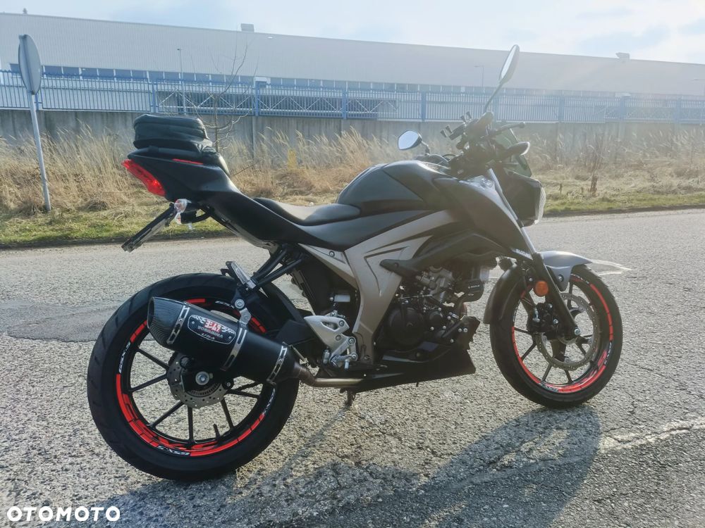 Suzuki GSX - 5