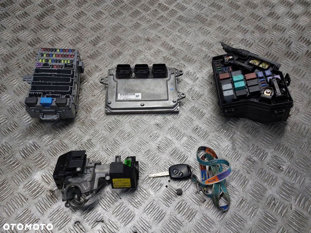 ZESTAW STARTOWY HONDA CIVIC VIII 1.8 16V SEDAN 37820-RNA-E11 - 1