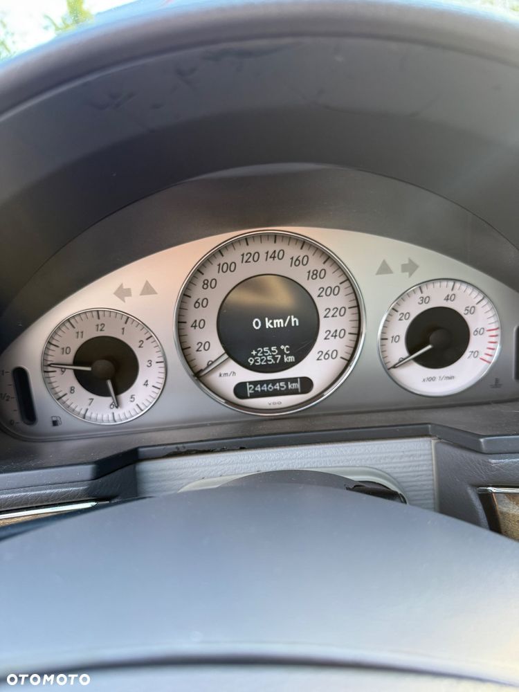 Mercedes-Benz Klasa E 500 Avantgarde Sport Edition - 10