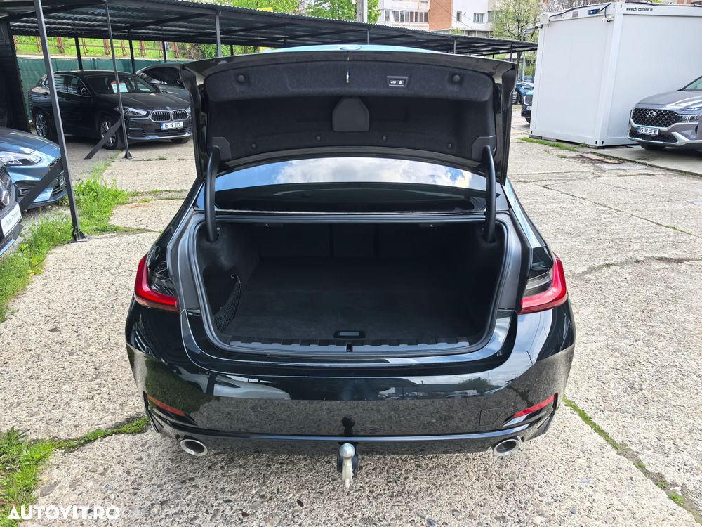 BMW Seria 3 320e Aut. Sport Line - 25