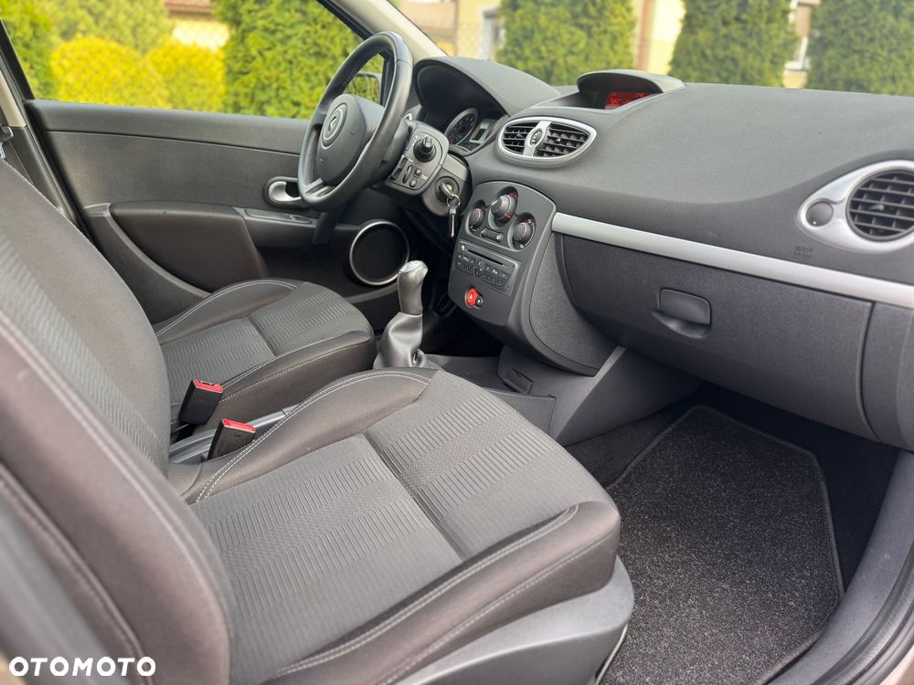 Renault Clio 1.2 16V TCE Initiale - 6