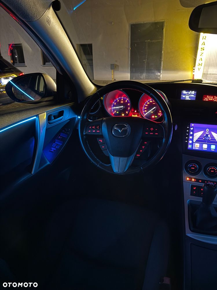 Mazda 3 2.0 Sport - 34